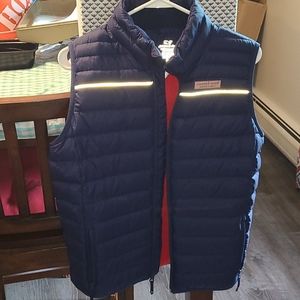 Vineyard vines navy puffy vest, size xl 18 kids